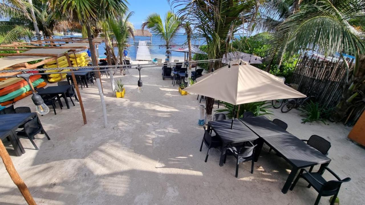 Hotel Machos Mahahual Exterior foto