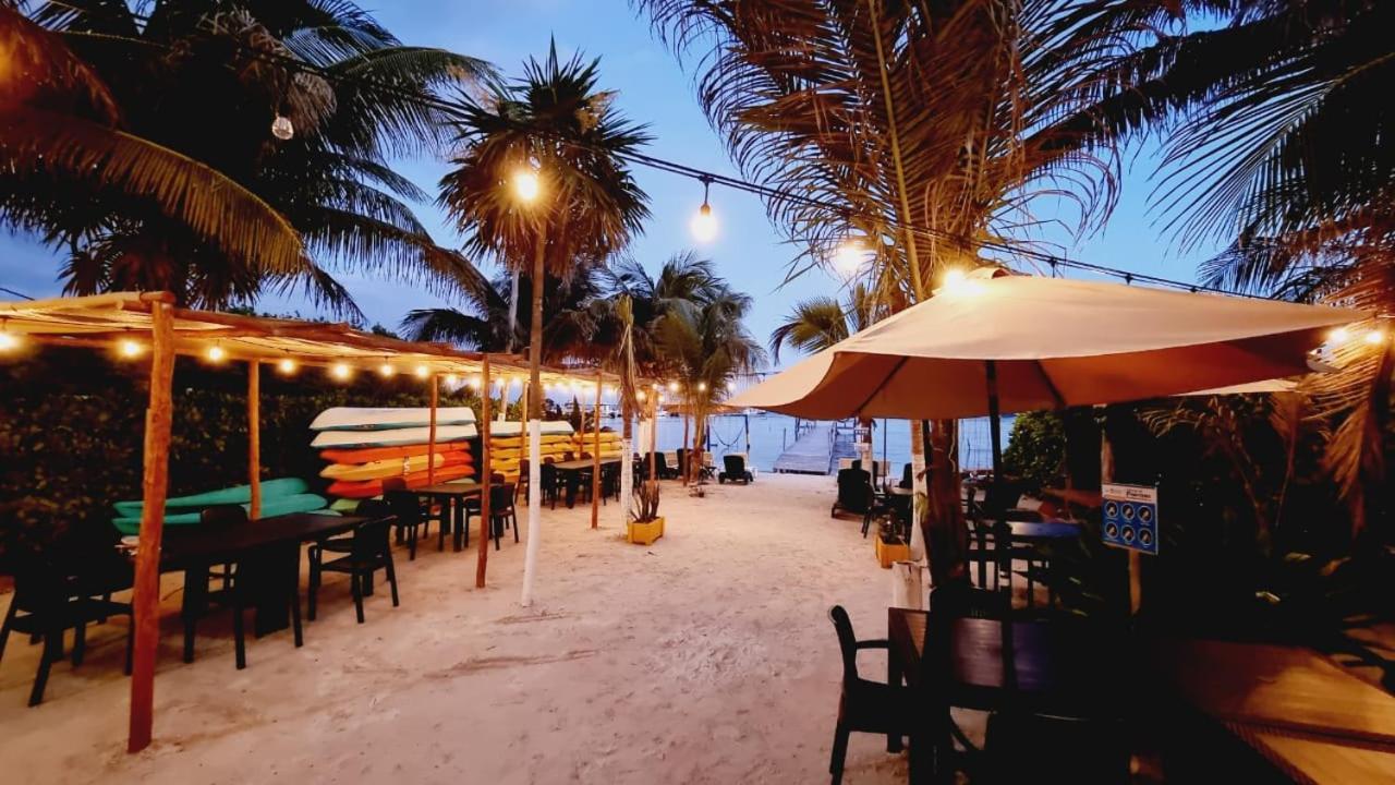 Hotel Machos Mahahual Exterior foto